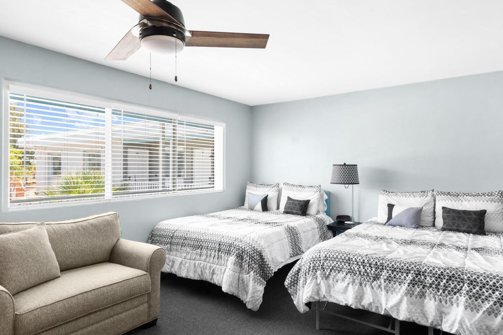 Boutique Beach Retreat St. Pete Beach Bagian luar foto
