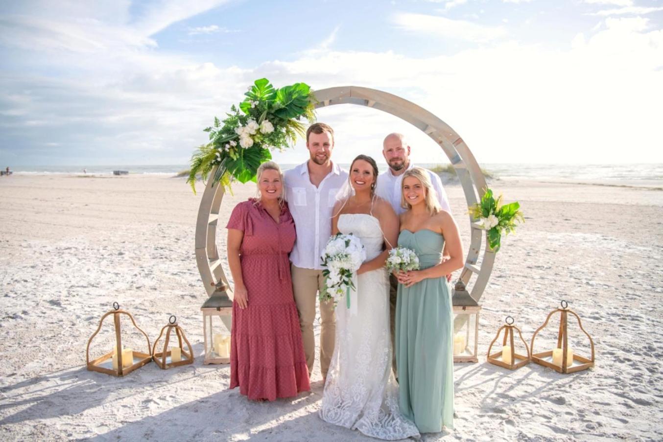 Boutique Beach Retreat St. Pete Beach Bagian luar foto