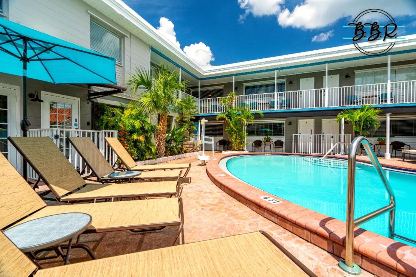 Boutique Beach Retreat St. Pete Beach Bagian luar foto