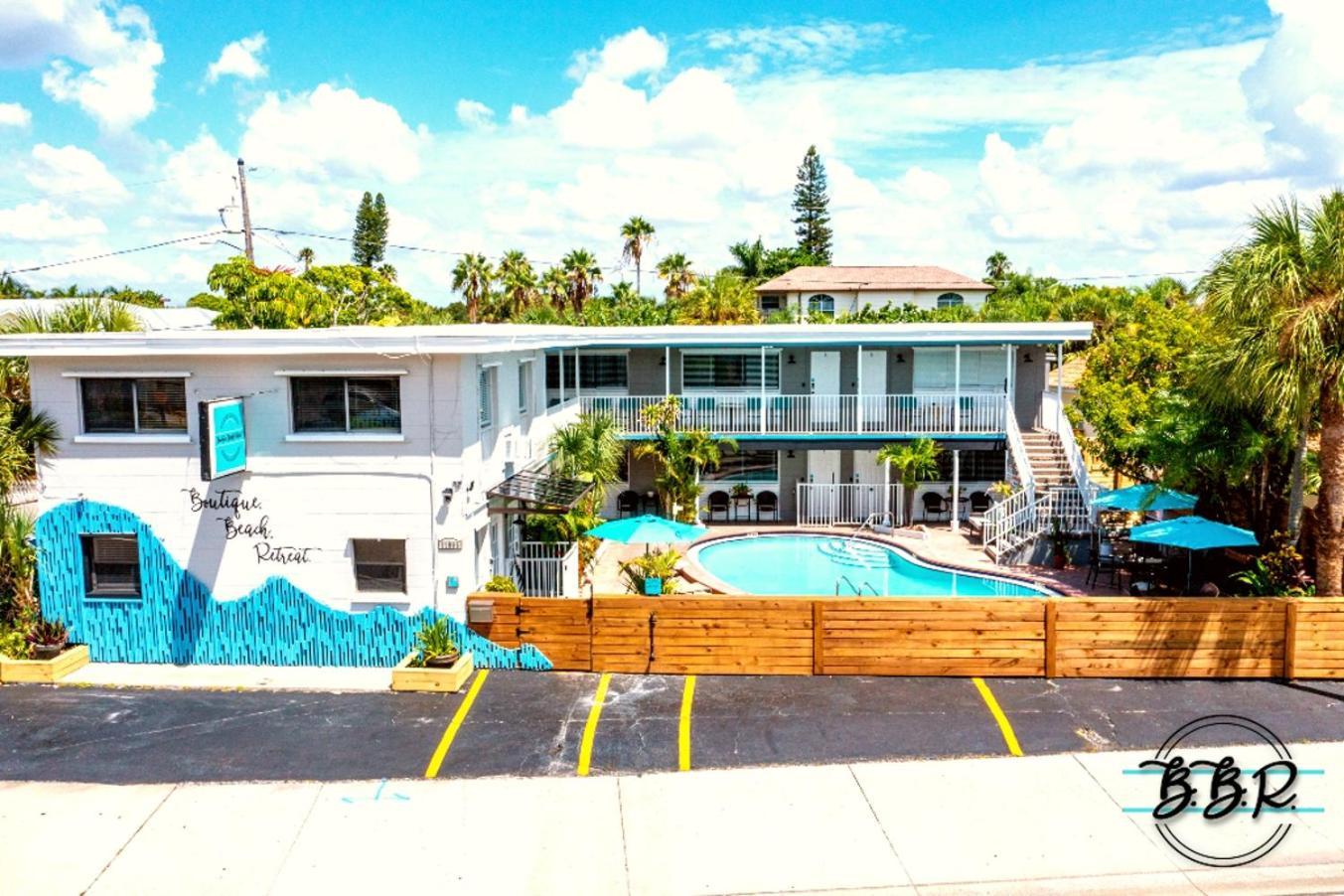 Boutique Beach Retreat St. Pete Beach Bagian luar foto