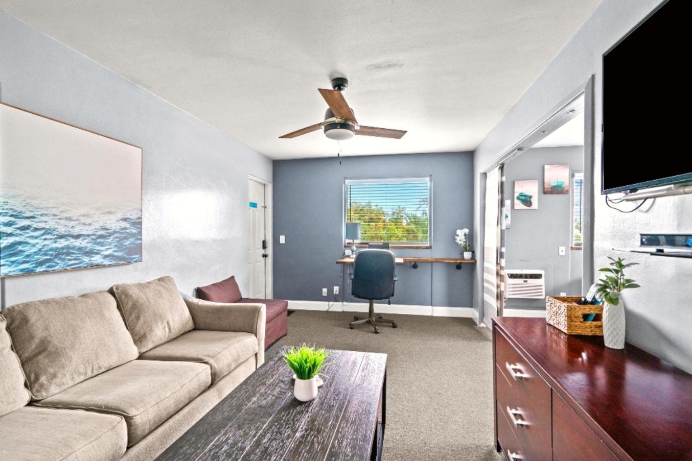 Boutique Beach Retreat St. Pete Beach Bagian luar foto