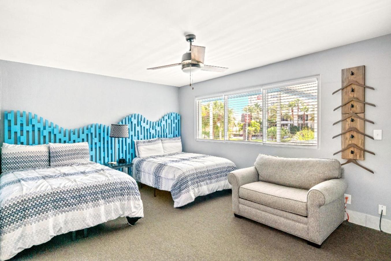 Boutique Beach Retreat St. Pete Beach Bagian luar foto